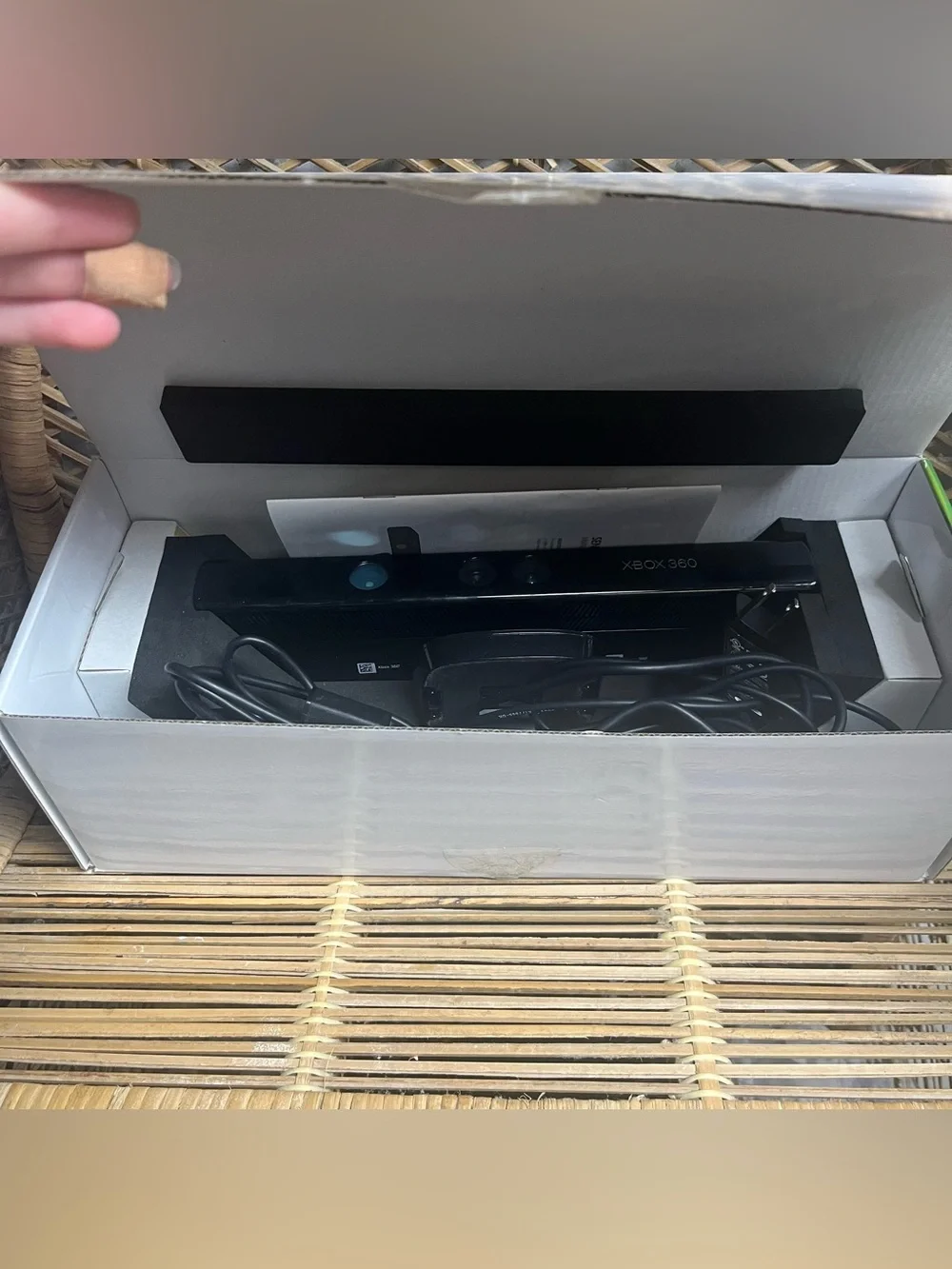 Kinect Sensor For Xbox 360 Tested and Working Includes 3 Games bundle